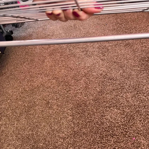 Metal closet rack - Picture 2 of 7